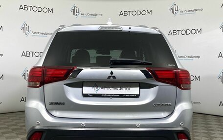 Mitsubishi Outlander III рестайлинг 3, 2018 год, 2 237 000 рублей, 6 фотография