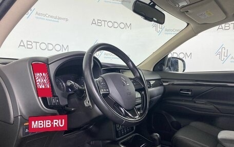 Mitsubishi Outlander III рестайлинг 3, 2018 год, 2 237 000 рублей, 9 фотография