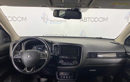 Mitsubishi Outlander III рестайлинг 3, 2018 год, 2 237 000 рублей, 10 фотография