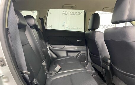 Mitsubishi Outlander III рестайлинг 3, 2018 год, 2 237 000 рублей, 13 фотография