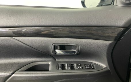 Mitsubishi Outlander III рестайлинг 3, 2018 год, 2 237 000 рублей, 14 фотография