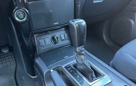 Toyota Land Cruiser Prado 150 рестайлинг 2, 2013 год, 3 190 000 рублей, 15 фотография