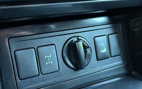 Toyota Land Cruiser Prado 150 рестайлинг 2, 2013 год, 3 190 000 рублей, 22 фотография