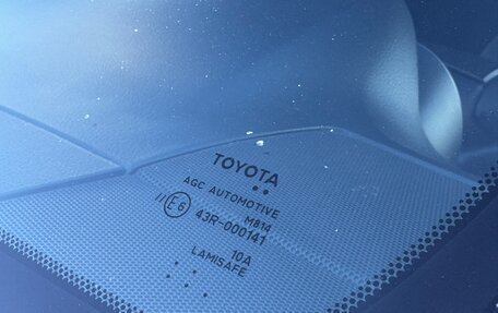 Toyota Land Cruiser Prado 150 рестайлинг 2, 2013 год, 3 190 000 рублей, 23 фотография