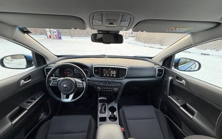 KIA Sportage IV рестайлинг, 2019 год, 2 320 000 рублей, 25 фотография