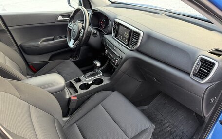 KIA Sportage IV рестайлинг, 2019 год, 2 320 000 рублей, 32 фотография