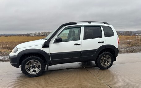 Chevrolet Niva I рестайлинг, 2020 год, 800 000 рублей, 8 фотография