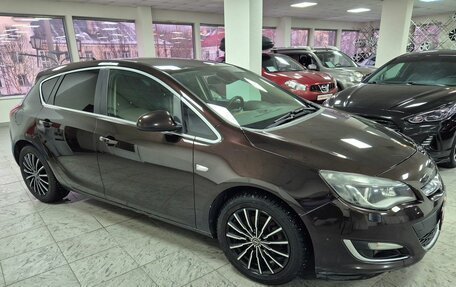 Opel Astra J, 2014 год, 749 000 рублей, 3 фотография
