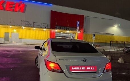 Hyundai Solaris II рестайлинг, 2016 год, 550 000 рублей, 3 фотография