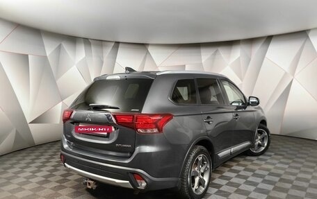 Mitsubishi Outlander III рестайлинг 3, 2018 год, 2 198 000 рублей, 2 фотография