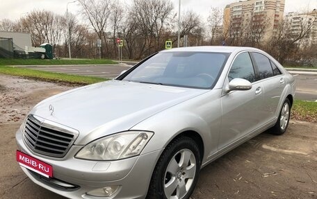 Mercedes-Benz S-Класс, 2008 год, 2 300 000 рублей, 2 фотография
