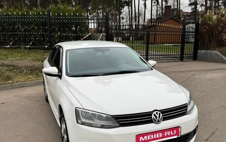 Volkswagen Jetta VI, 2013 год, 1 250 000 рублей, 7 фотография