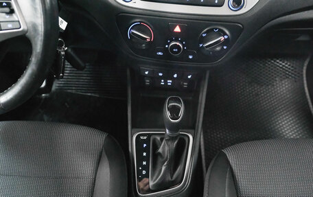 Hyundai Solaris II рестайлинг, 2019 год, 1 400 000 рублей, 17 фотография