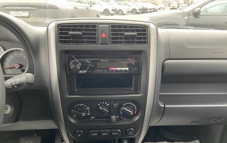 Suzuki Jimny, 2018 год, 1 824 000 рублей, 16 фотография