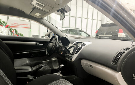 KIA cee'd I рестайлинг, 2009 год, 599 000 рублей, 11 фотография