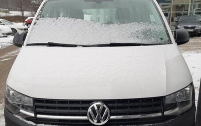 Volkswagen Caravelle T6 рестайлинг, 2018 год, 3 200 000 рублей, 1 фотография