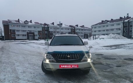 Toyota Harrier, 1998 год, 800 000 рублей, 1 фотография