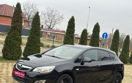 Opel Astra J, 2011 год, 590 000 рублей, 1 фотография