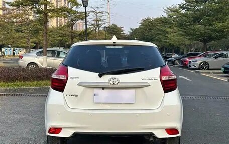 Toyota Yaris XP150 рестайлинг, 2022 год, 1 275 000 рублей, 6 фотография