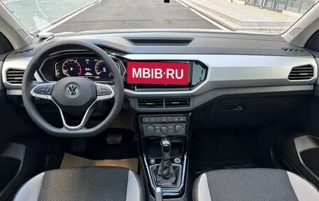 Volkswagen T-Cross I, 2022 год, 1 274 003 рублей, 9 фотография