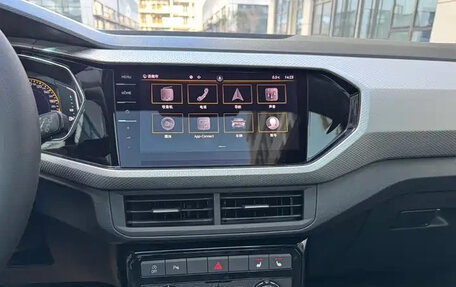 Volkswagen T-Cross I, 2022 год, 1 274 003 рублей, 13 фотография