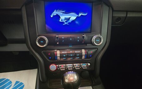 Ford Mustang VI рестайлинг, 2019 год, 3 500 900 рублей, 12 фотография