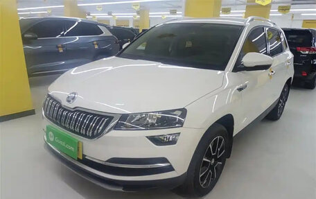 Skoda Karoq I, 2021 год, 1 409 911 рублей, 2 фотография