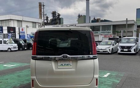 Toyota Noah III, 2021 год, 1 920 008 рублей, 5 фотография