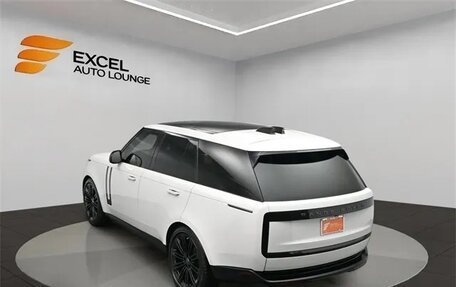 Land Rover Range Rover IV рестайлинг, 2022 год, 10 899 000 рублей, 3 фотография