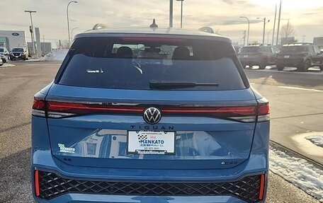 Volkswagen Tiguan, 2025 год, 4 790 000 рублей, 6 фотография
