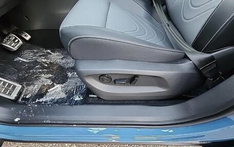 Volkswagen Tiguan, 2025 год, 4 790 000 рублей, 15 фотография