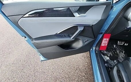 Volkswagen Tiguan, 2025 год, 4 790 000 рублей, 14 фотография