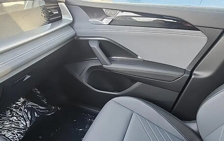 Volkswagen Tiguan, 2025 год, 4 790 000 рублей, 26 фотография