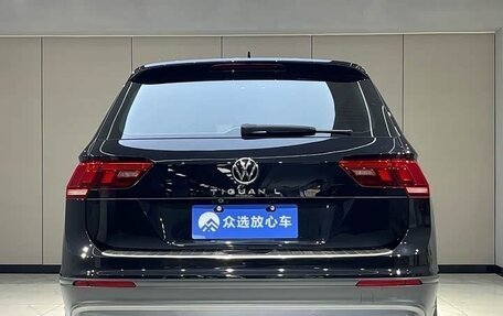 Volkswagen Tiguan II, 2022 год, 2 283 000 рублей, 13 фотография