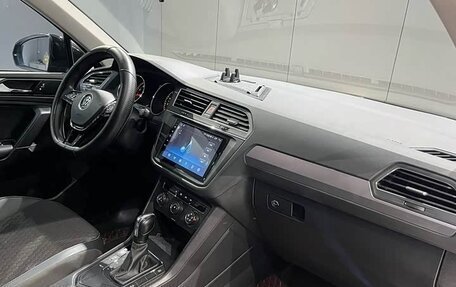 Volkswagen Tiguan II, 2022 год, 2 283 000 рублей, 6 фотография