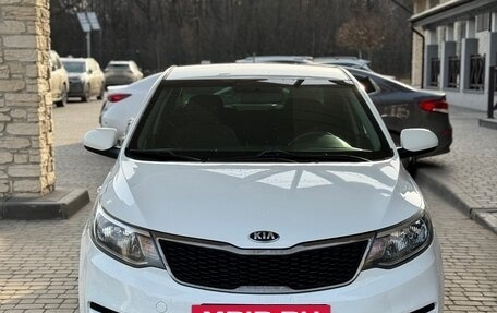 KIA Rio III рестайлинг, 2015 год, 850 000 рублей, 3 фотография