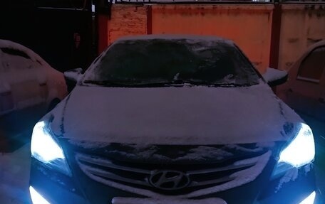 Hyundai Solaris II рестайлинг, 2014 год, 850 000 рублей, 21 фотография