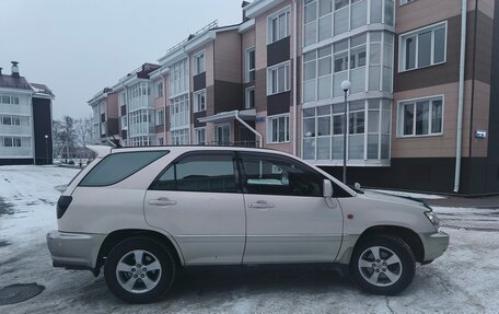 Toyota Harrier, 1998 год, 800 000 рублей, 2 фотография
