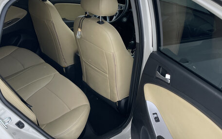 Hyundai Solaris II рестайлинг, 2015 год, 1 150 000 рублей, 16 фотография