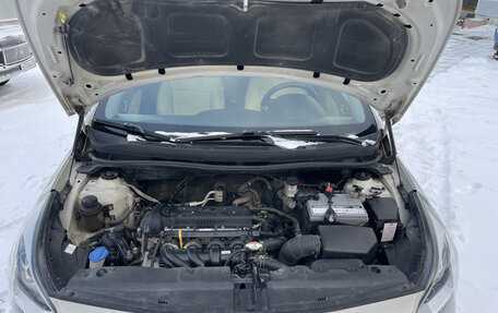 Hyundai Solaris II рестайлинг, 2015 год, 1 150 000 рублей, 12 фотография