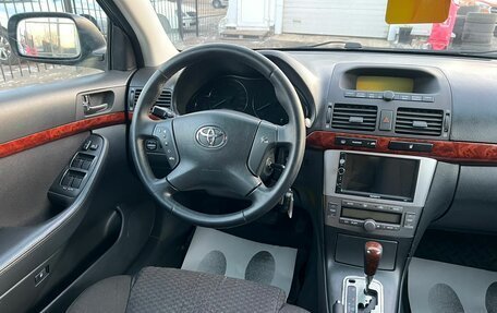 Toyota Avensis III рестайлинг, 2005 год, 809 000 рублей, 15 фотография