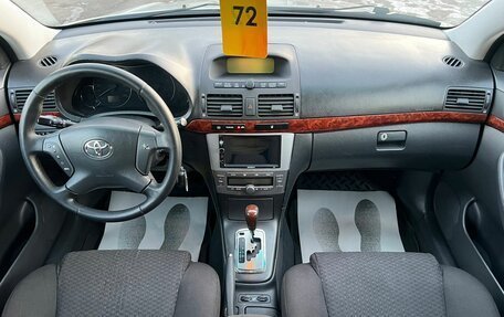 Toyota Avensis III рестайлинг, 2005 год, 809 000 рублей, 14 фотография