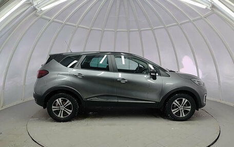 Renault Kaptur I рестайлинг, 2017 год, 1 560 000 рублей, 4 фотография