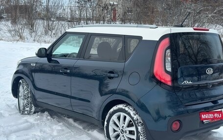 KIA Soul II рестайлинг, 2018 год, 1 350 000 рублей, 4 фотография