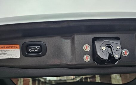 Mitsubishi Outlander III рестайлинг 3, 2014 год, 1 850 000 рублей, 17 фотография