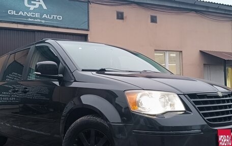 Chrysler Voyager IV, 2010 год, 1 500 000 рублей, 9 фотография