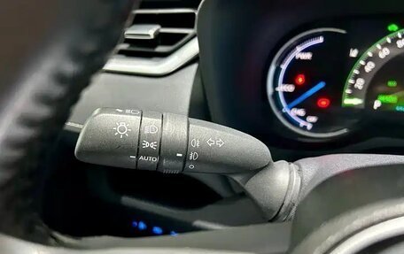 Toyota RAV4, 2023 год, 5 630 000 рублей, 10 фотография