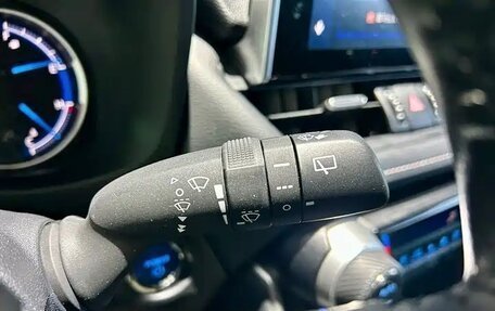 Toyota RAV4, 2023 год, 5 630 000 рублей, 15 фотография