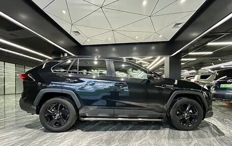 Toyota RAV4, 2023 год, 5 630 000 рублей, 14 фотография