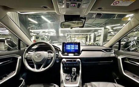 Toyota RAV4, 2023 год, 5 630 000 рублей, 29 фотография